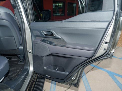 Used 2025 Lexus GX 550 GX 550 Luxury+ w/ Accessory Package (2T) image 22