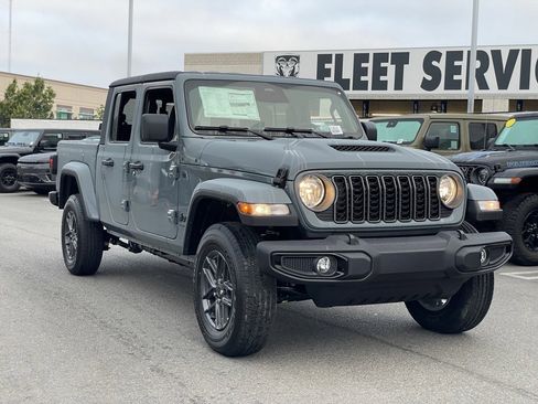 New 2026 Jeep Gladiator Sport image 7
