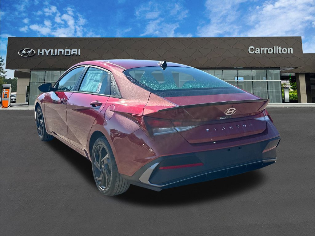 Certified 2026 Hyundai Elantra Sport FWD image 7