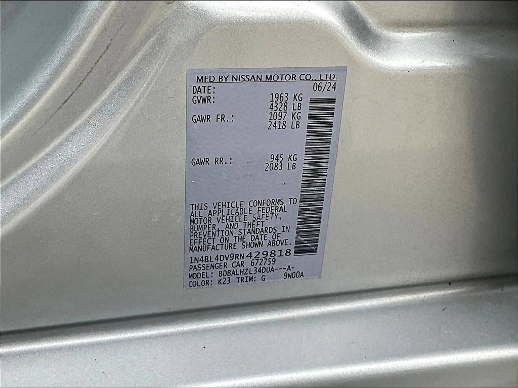 Used 2024 Nissan Altima 2.5 SV FWD image 20