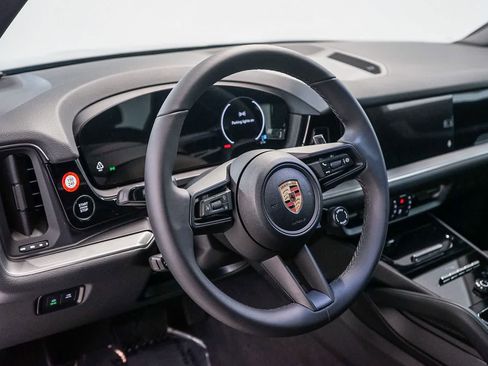 New 2026 Porsche Cayenne AWD/4WD image 4