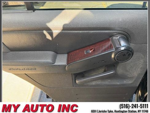 Used 2010 Ford Explorer Limited image 34