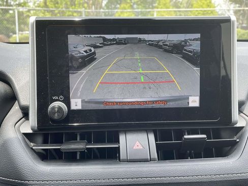 Used 2023 Toyota RAV4 AWD Hybrid image 31