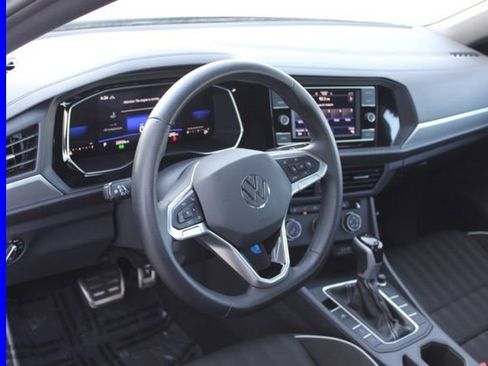 Used 2024 Volkswagen Jetta Sport FWD image 15