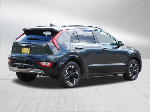 Certified 2024 Kia Niro Wind w/ Wind Preserve Package FWD image 7