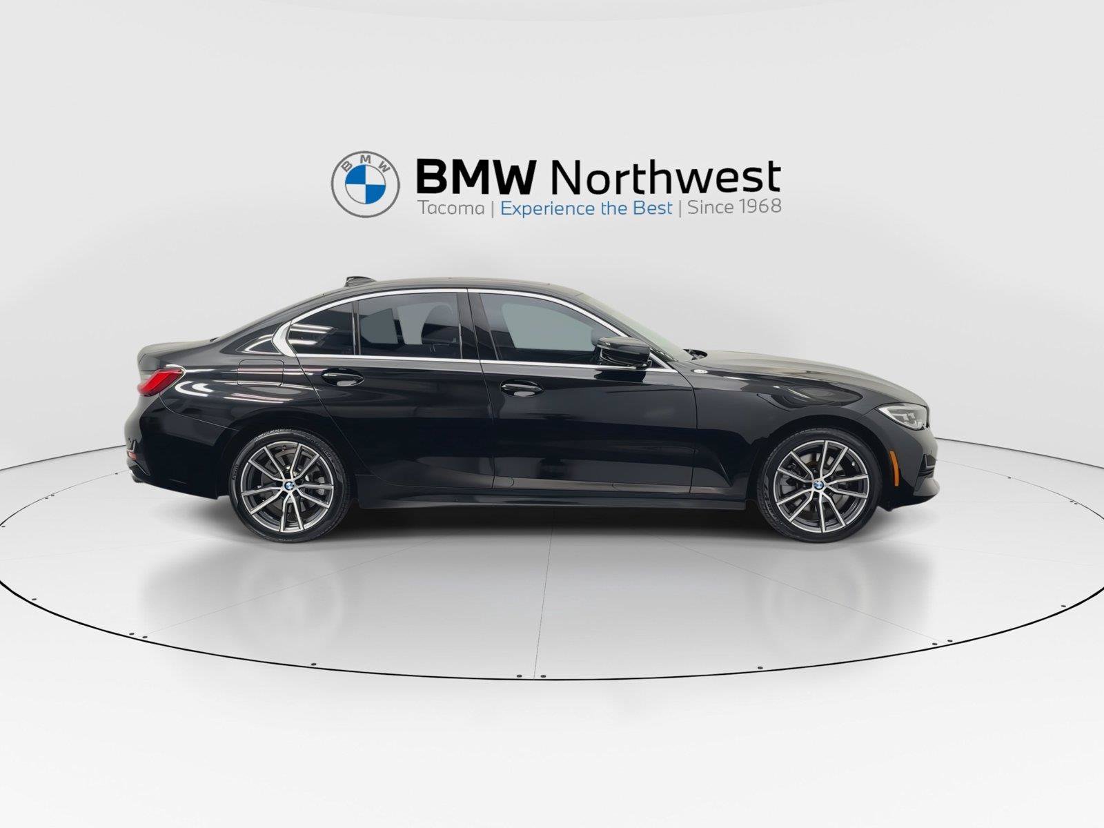 Used 2019 BMW 330i xDrive Sedan w/ Premium Package AWD/4WD image 5