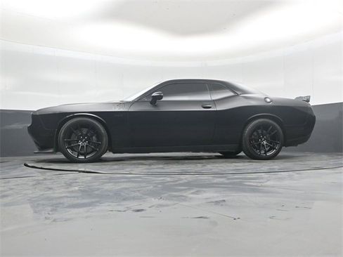 Used 2018 Dodge Challenger T/A image 43