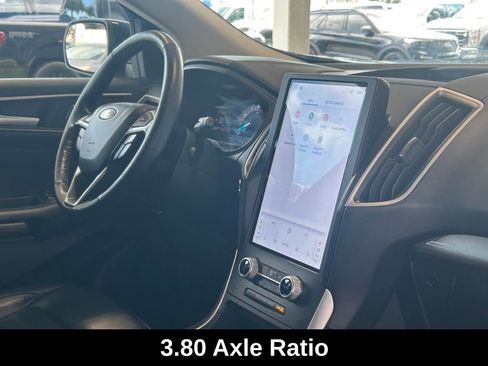 Used 2023 Ford Edge SEL image 26