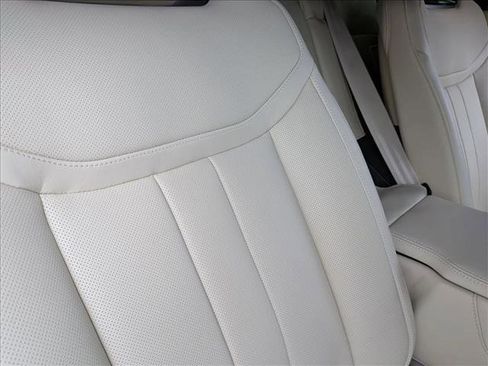 Used 2024 Land Rover Range Rover Autobiography image 19