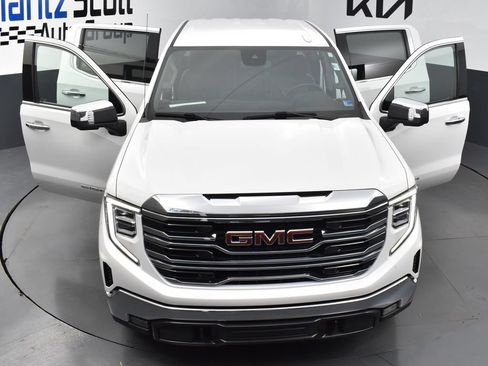 Used 2025 GMC Sierra 1500 SLT AWD/4WD image 29