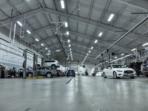 Certified 2025 Volkswagen Atlas Cross Sport SEL R-Line image 33