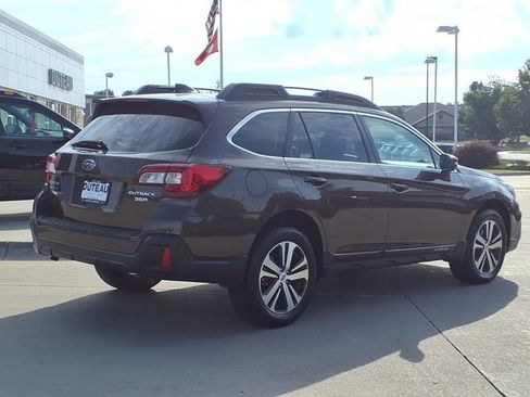 Used 2019 Subaru Outback 3.6R Limited w/ Popular Package #2 AWD/4WD image 5