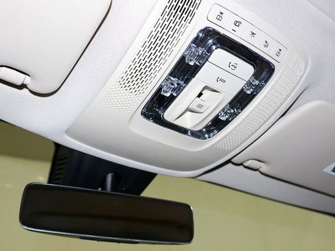 Used 2022 Mercedes-Benz GLB 250 4MATIC image 24