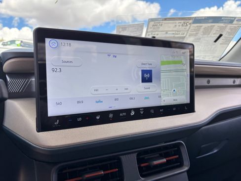 New 2025 Ford Maverick Lariat w/ 4K Tow Package image 12