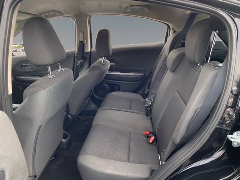 Used 2021 Honda HR-V LX image 13