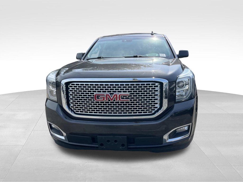 Used 2017 GMC Yukon XL Denali w/ Open Road Package AWD/4WD image 10