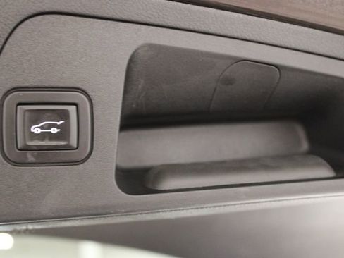 Used 2020 Buick Envision Essence image 37