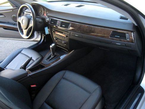 Used 2010 BMW 328i xDrive Coupe image 24