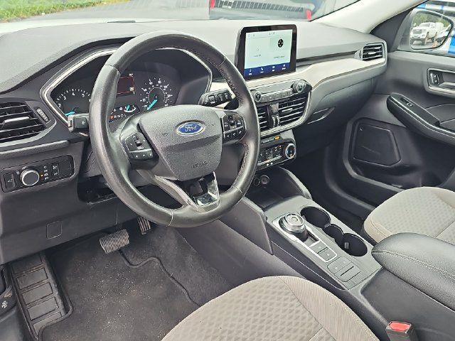 Used 2022 Ford Escape SE w/ Convenience Package FWD image 16