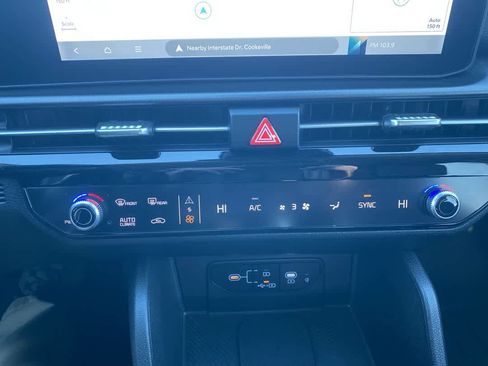 Used 2026 Kia Sportage SX image 19