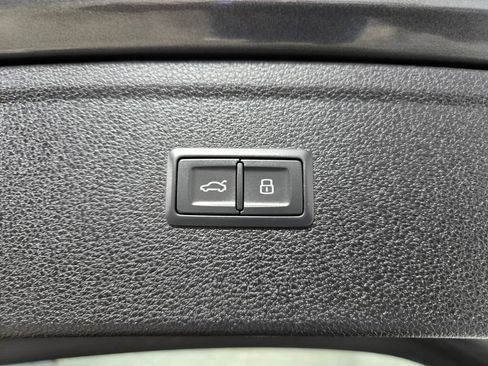 Used 2022 Audi Q5 2.0T Premium w/ Convenience Package AWD/4WD image 48