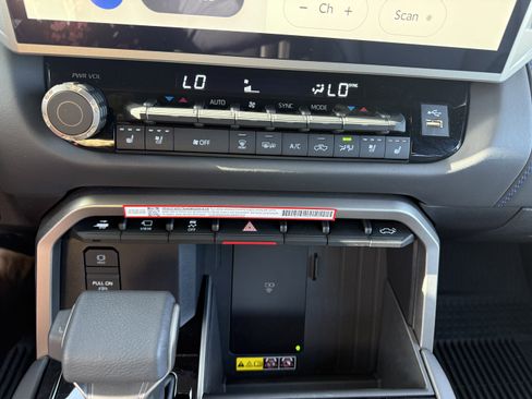 New 2026 Toyota Tundra Platinum AWD/4WD image 26