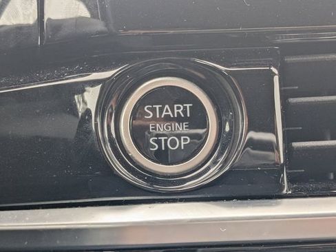 Used 2022 Nissan Pathfinder SL w/ Cargo Package image 30