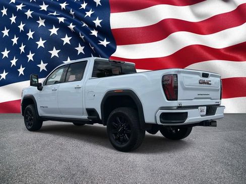 Used 2024 GMC Sierra 2500 AT4 w/ AT4 Premium Plus Package AWD/4WD image 14