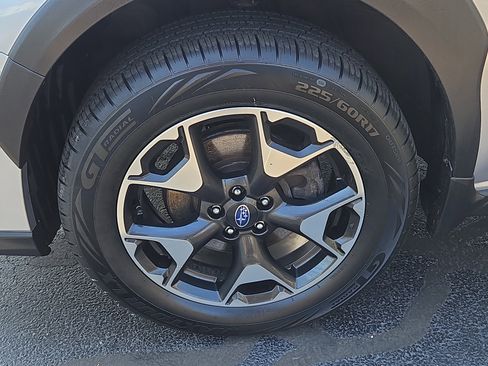 Used 2020 Subaru Crosstrek 2.0i Premium image 4