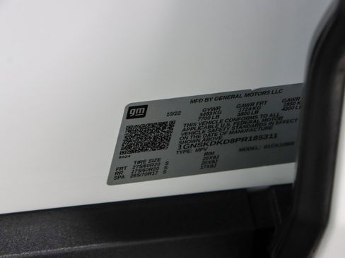 Used 2023 Chevrolet Suburban Z71 image 38