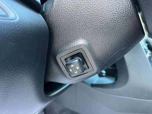 Used 2013 Hyundai Azera w/ Technology Pkg image 36