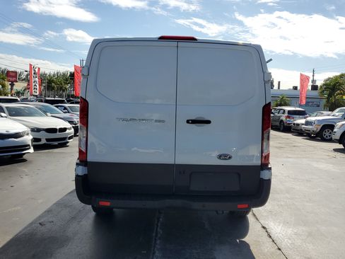 Used 2019 Ford Transit 250 130 Low Roof image 7