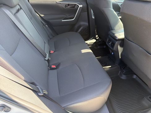 Certified 2024 Toyota RAV4 LE FWD image 23