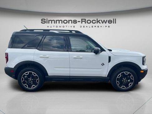 Used 2025 Ford Bronco Sport Outer Banks w/ Outer Banks Tech Package+ AWD/4WD image 6