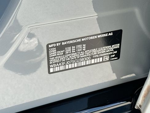 Used 2025 BMW 530i w/ M Sport Package RWD image 35