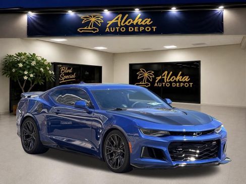 Used 2020 Chevrolet Camaro ZL1 RWD image 6