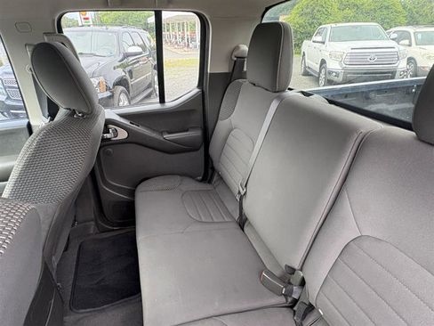 Used 2019 Nissan Frontier PRO-4X AWD/4WD image 12