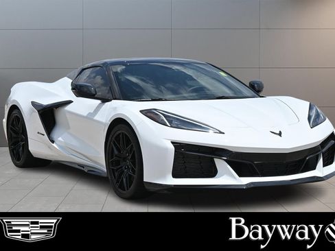 Used 2026 Chevrolet Corvette Z06 w/ Stealth Interior Trim Package RWD image 4