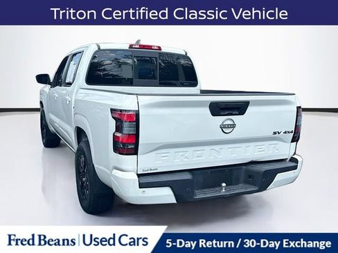 Used 2022 Nissan Frontier SV AWD/4WD image 5
