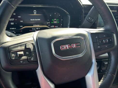 Used 2025 GMC Sierra 1500 SLT image 28