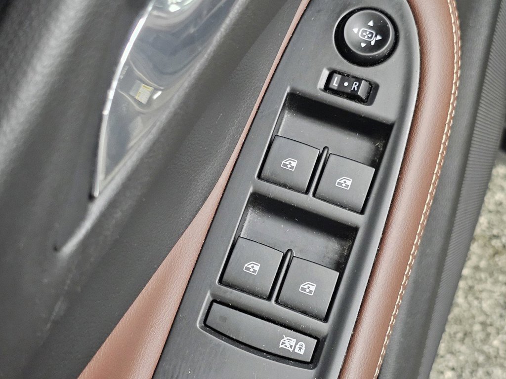 Certified 2017 Buick Envision Essence w/ LPO, Cargo Package FWD image 39