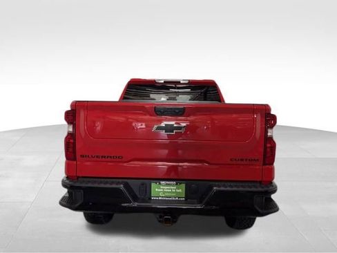 Used 2023 Chevrolet Silverado 1500 Custom Trail Boss w/ LPO, Dark Essentials Package image 8