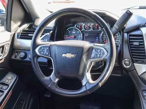 Used 2015 Chevrolet Suburban LTZ image 14