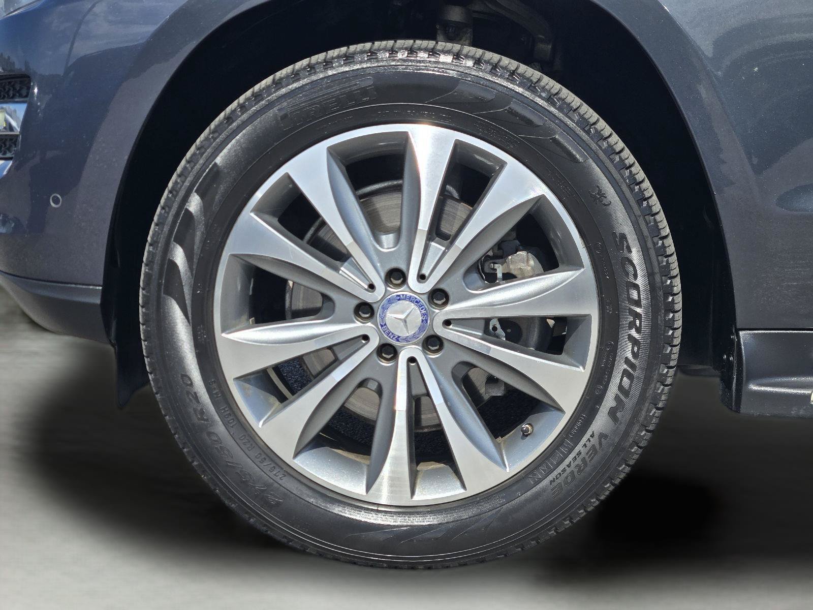 Used 2015 Mercedes-Benz GL 450 4MATIC image 19