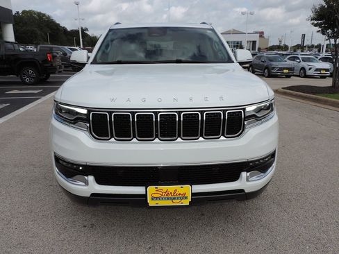 Used 2022 Jeep Wagoneer Series I w/ Premium Group I RWD image 2