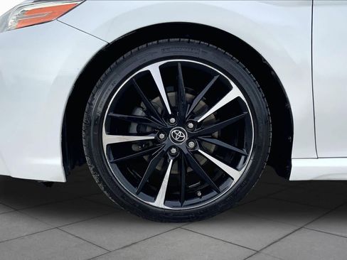 Used 2018 Toyota Camry XSE w/ Audio Package FWD image 11