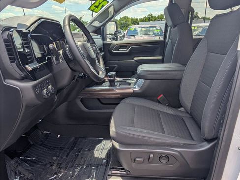 Used 2023 Chevrolet Silverado 1500 RST w/ Convenience Package II AWD/4WD image 16