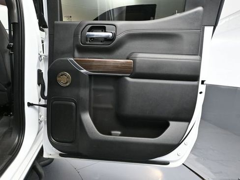 Used 2021 Chevrolet Silverado 1500 RST image 44