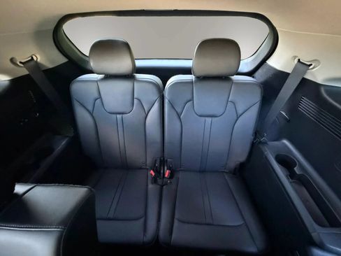 Used 2022 Kia Sorento S w/ Panoramic Sunroof Package FWD image 13