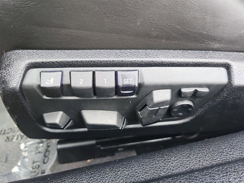 Used 2016 BMW M6 Coupe image 31